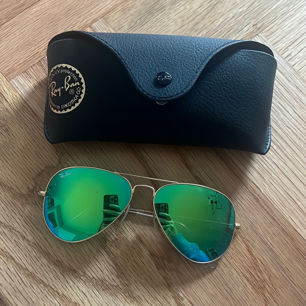 Authentic RayBan Aviators 3025